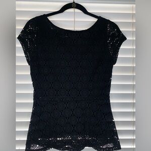 Banana Republic Women’s Black Crochet Short Sleeve Blouse 6P 317/6ITS